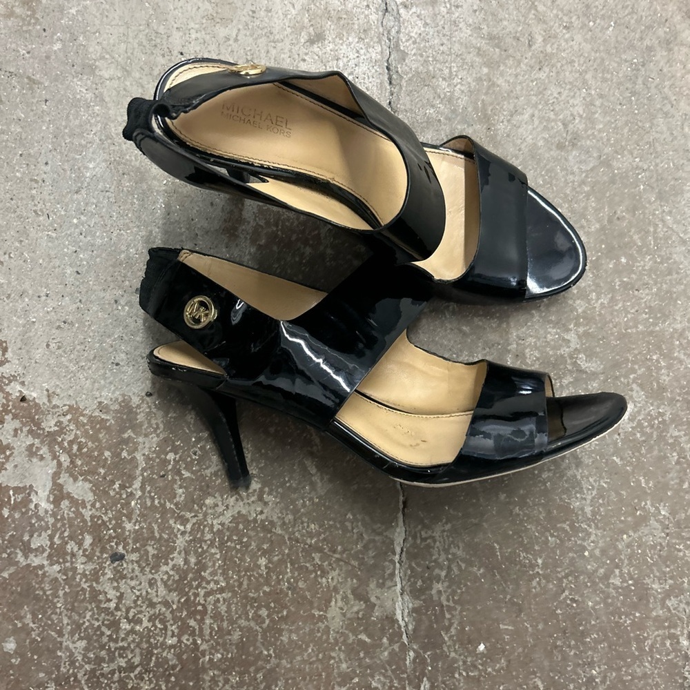 Michaelโ Kors Glossy Black Heels patent leather